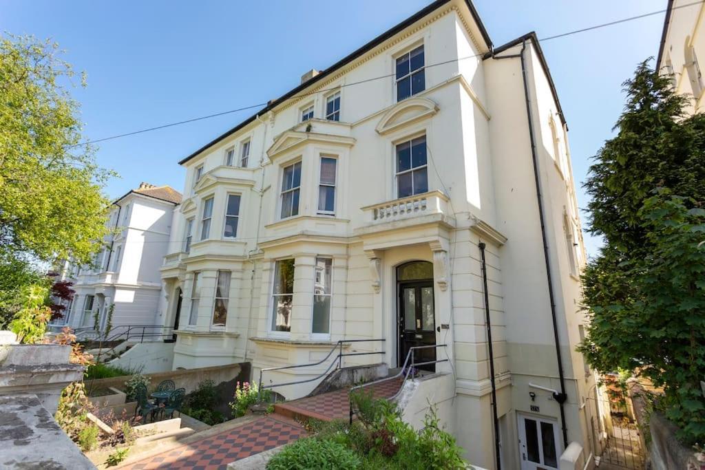 Luxurious Victorian, A Few Minutes From The Beach - Sleeps 2 Adults And Up To 3 Children Apartment St Leonards-on-Sea Exterior photo