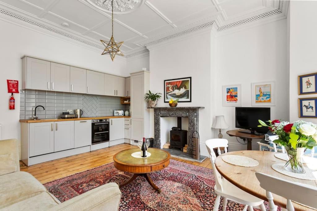 Luxurious Victorian, A Few Minutes From The Beach - Sleeps 2 Adults And Up To 3 Children Apartment St Leonards-on-Sea Exterior photo
